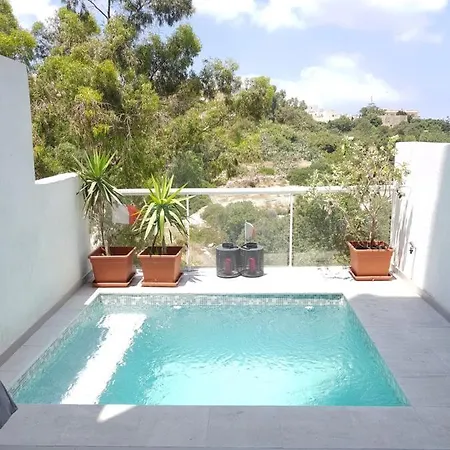 Duplex Maisonette With Heated P-pool And Jacuzzi Case de vacanță *