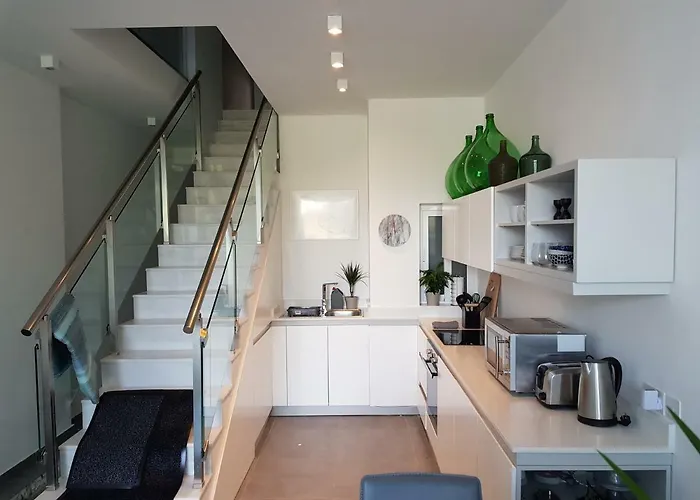 Duplex Maisonette With Heated P-pool And Jacuzzi St. Julian's