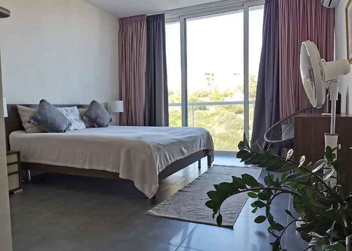 Duplex Maisonette With Heated P-pool And Jacuzzi Vakantiehuis San Ġiljan