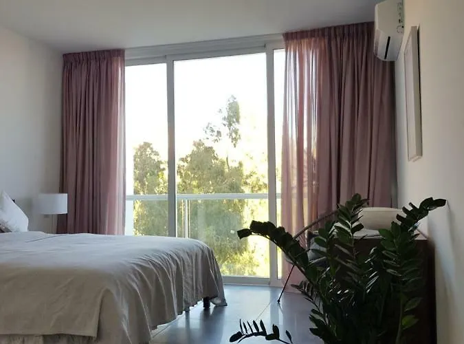 Hébergement de vacances Duplex Maisonette With Heated P-pool And Jacuzzi San Ġiljan