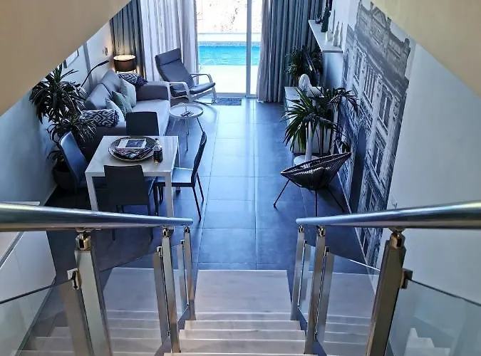 Hébergement de vacances Duplex Maisonette With Heated P-pool And Jacuzzi